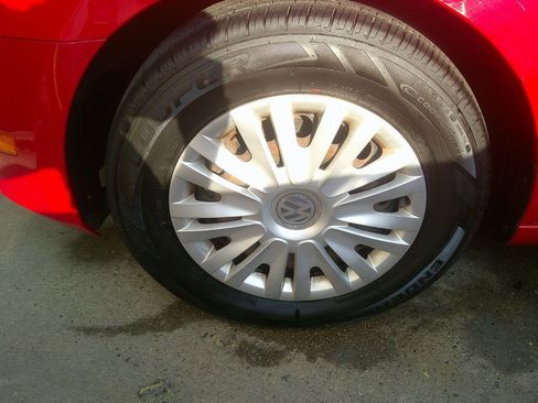 Used 2013 Volkswagen Golf 2-Door image 15