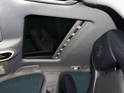 Used 2016 Porsche Panamera Edition image 8