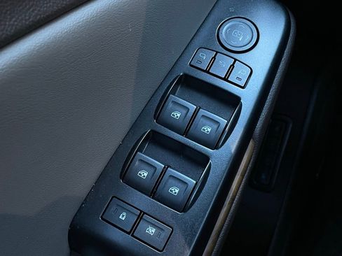 Used 2019 GMC Yukon XL Denali w/ Denali Ultimate Package image 12