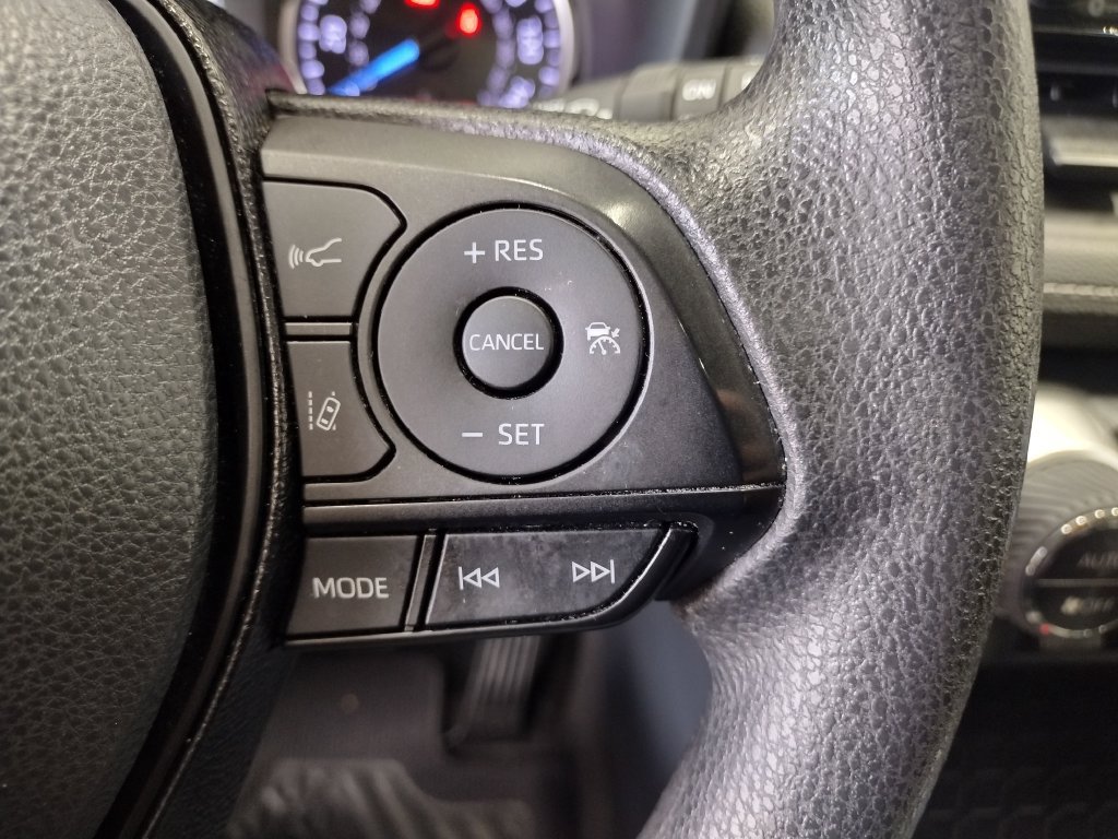 Used 2019 Toyota RAV4 XLE w/ Convenience Package AWD/4WD image 30