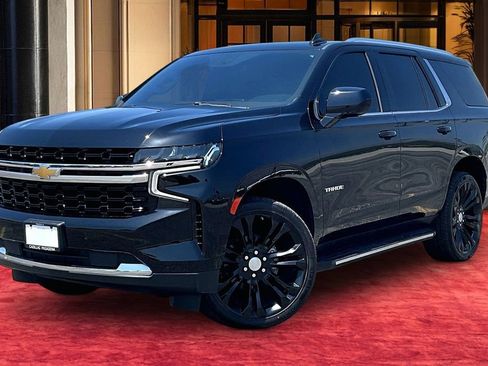 Used 2022 Chevrolet Tahoe LS RWD image 1