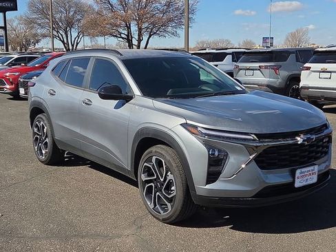 New 2026 Chevrolet Trax RS w/ Driver Confidence Package image 5