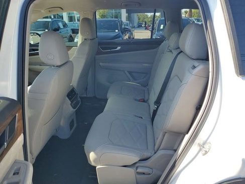 New 2026 Volkswagen Atlas SE FWD image 11