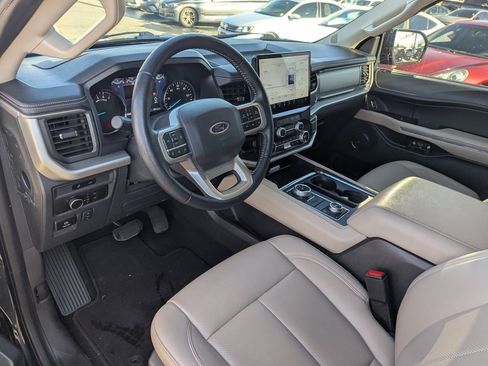 Used 2024 Ford Expedition XLT AWD/4WD image 25