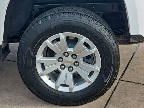 Used 2022 Chevrolet Colorado LT w/ Fleet Safety Package image 36