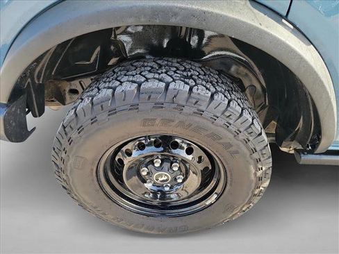 Used 2022 Ford Bronco Black Diamond image 11