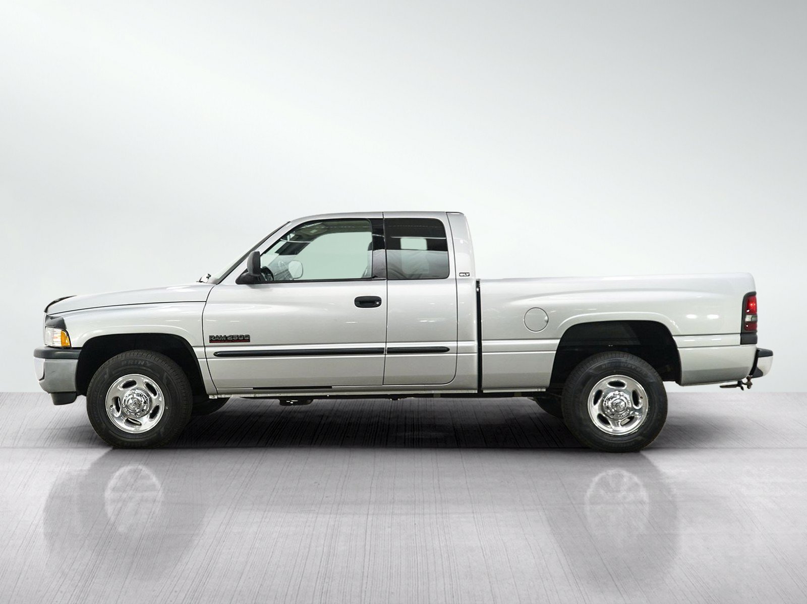 Used 2002 Dodge Ram 2500 Truck 2WD Quad Cab image 3
