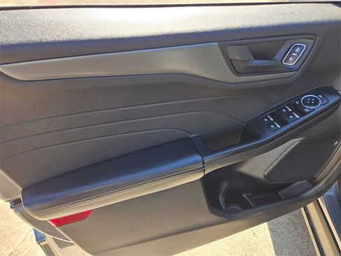 Used 2025 Ford Escape Active image 13