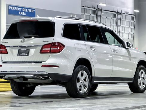 Used 2017 Mercedes-Benz GLS 450 4MATIC w/ Premium Package image 8