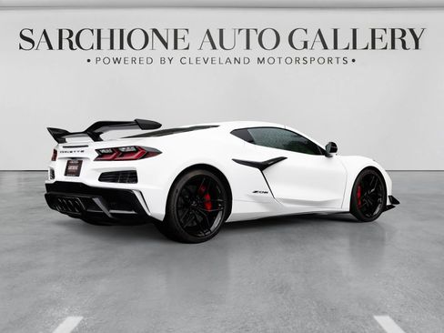 Used 2026 Chevrolet Corvette Z06 w/ Z07 Performance Package RWD image 9
