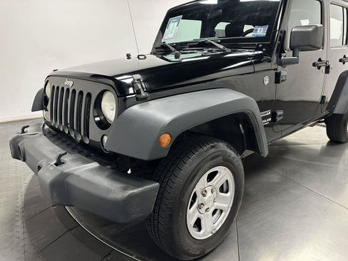 Used 2014 Jeep Wrangler Unlimited Sport w/ Connectivity Group AWD/4WD image 7