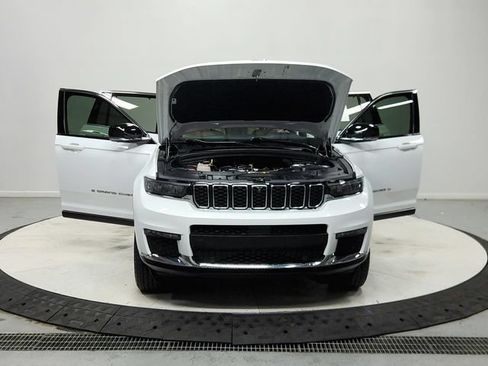 Used 2023 Jeep Grand Cherokee L Limited w/ Luxury Tech Group II AWD/4WD image 11