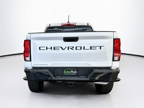 Used 2025 Chevrolet Colorado Trail Boss AWD/4WD image 7