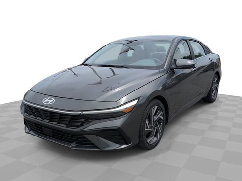 Used 2024 Hyundai Elantra SEL w/ Convenience Package FWD image 1
