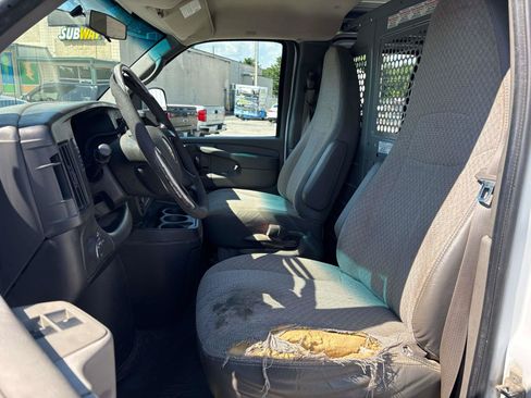 Used 2014 Chevrolet Express 1500 RWD image 10
