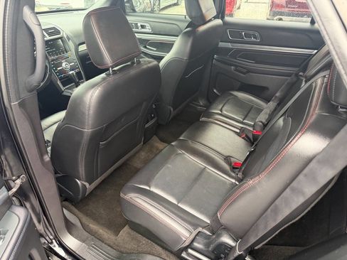 Used 2018 Ford Explorer Sport w/ Equipment Group 401A image 15