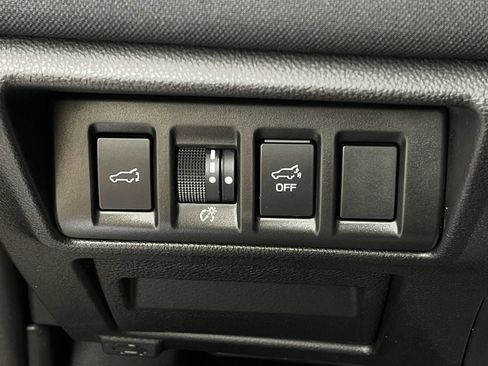 Used 2023 Subaru Outback Premium AWD/4WD image 20
