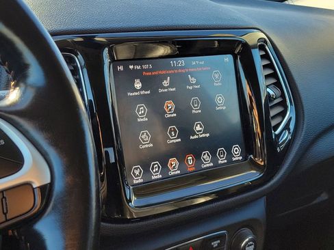 Used 2020 Jeep Compass Limited image 28