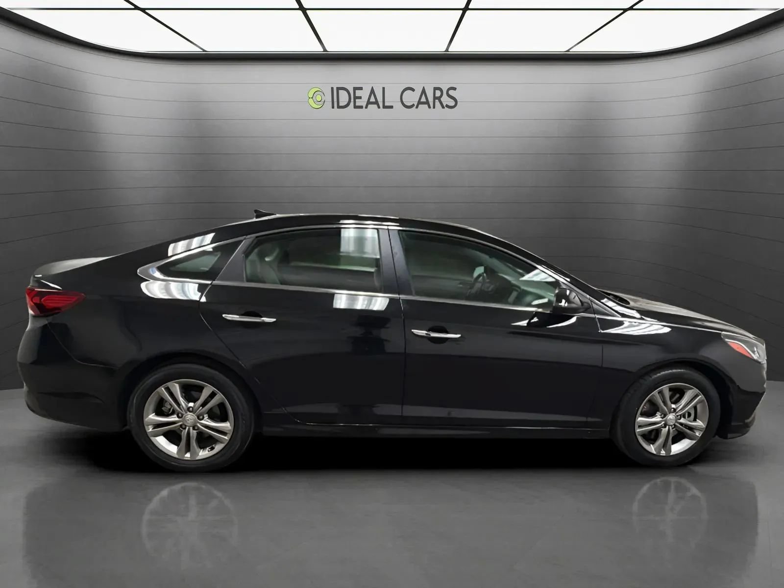Used 2019 Hyundai Sonata SEL w/ Tech Package 02 FWD image 6