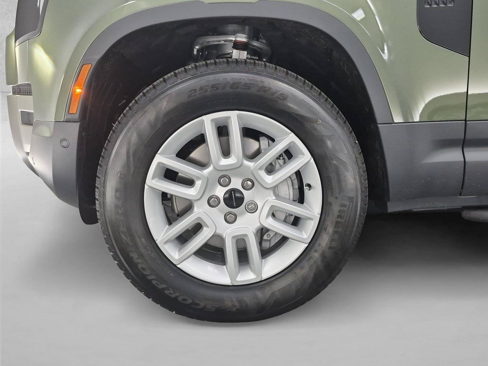 New 2026 Land Rover Defender 110 S AWD/4WD image 10