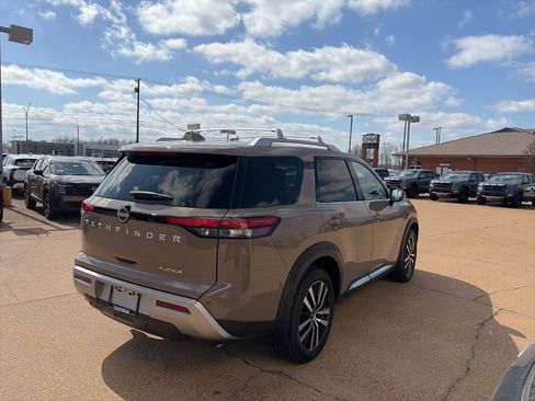 Used 2023 Nissan Pathfinder Platinum w/ Cargo Package image 4