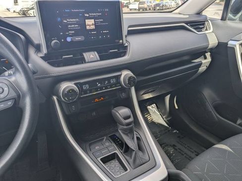 Used 2023 Toyota RAV4 XLE FWD image 24