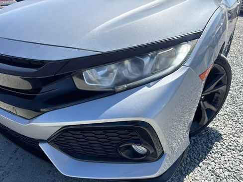 Used 2018 Honda Civic Sport image 9