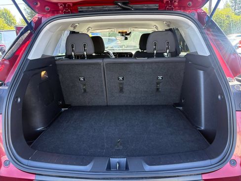 Used 2025 Chevrolet TrailBlazer LT FWD image 25