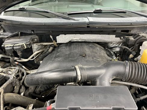 Used 2014 Ford F150 Limited image 24