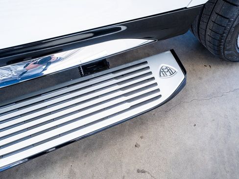 Used 2024 Mercedes-Benz Maybach GLS 600 4MATIC image 60