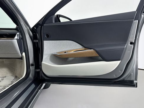 Used 2023 Lucid Air Touring image 22