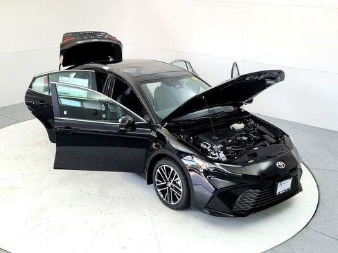 Certified 2025 Toyota Camry XLE w/ Premium Plus Package AWD/4WD image 20