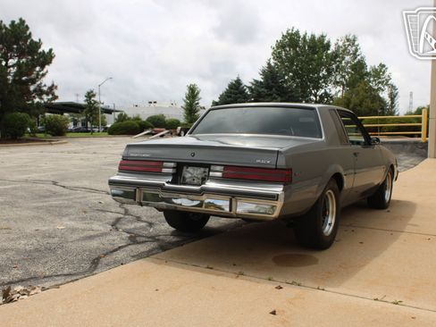 Used 1987 Buick Regal Coupe RWD image 6