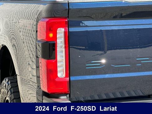 Used 2024 Ford F250 Lariat w/ Sport Appearance Package AWD/4WD image 36