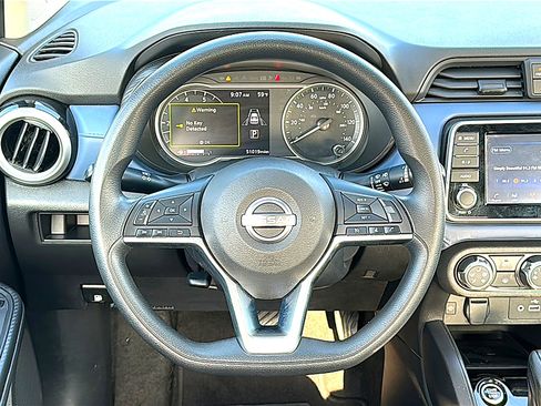 Used 2023 Nissan Versa SV image 26