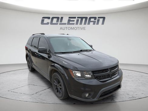 Used 2019 Dodge Journey SE w/ Connectivity Group FWD image 7
