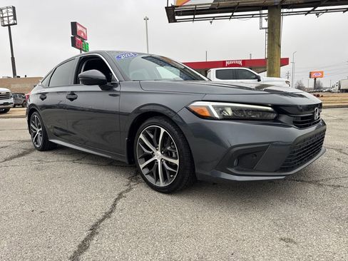 Used 2024 Honda Civic Touring image 10