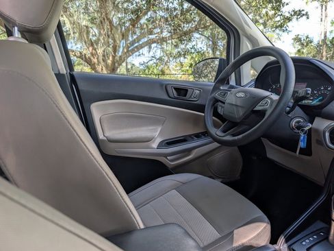 Used 2021 Ford EcoSport S image 12