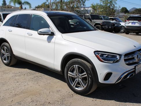 Used 2022 Mercedes-Benz GLC 300 image 3