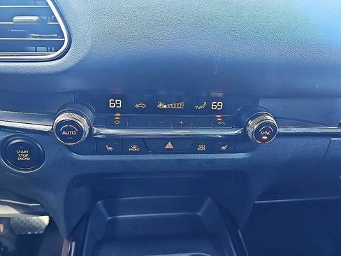 Used 2022 MAZDA CX-30 AWD 2.5 S w/ Premium Package image 26