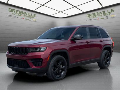 Used 2023 Jeep Grand Cherokee Altitude