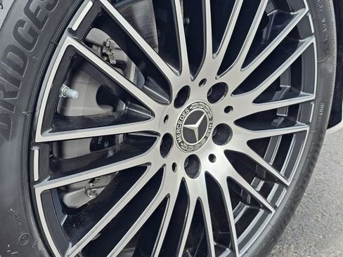 New 2025 Mercedes-Benz C 300 4MATIC Sedan image 6