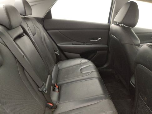 Used 2023 Hyundai Elantra Limited image 19