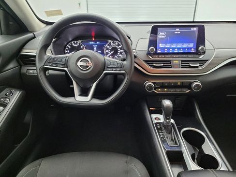 Used 2024 Nissan Altima 2.5 SV image 22