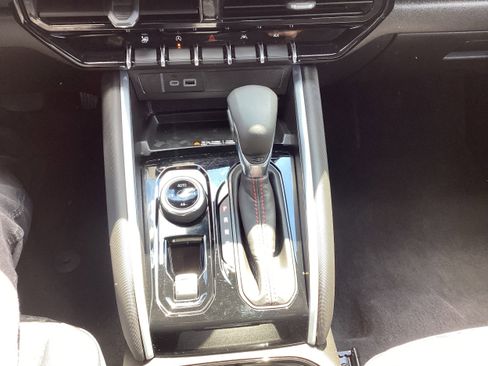 Used 2025 Chevrolet Colorado Z71 image 18