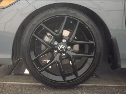 Used 2025 Honda Civic Sport image 7