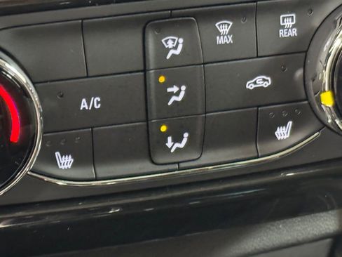 New 2026 Chevrolet TrailBlazer LT w/ LT Cold Weather Package AWD/4WD image 37