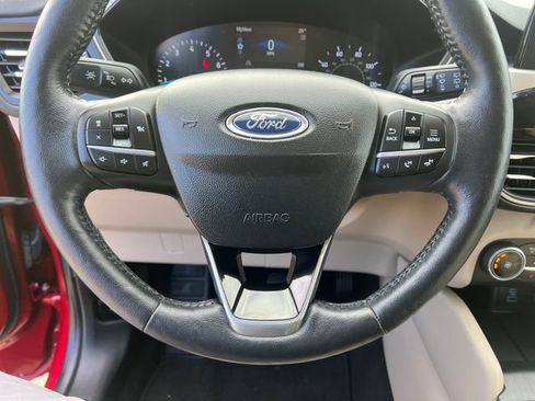 Used 2020 Ford Escape SEL image 19