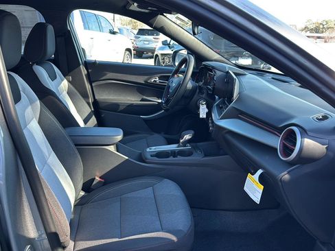 New 2026 Chevrolet Trax RS w/ Sunroof Package image 10