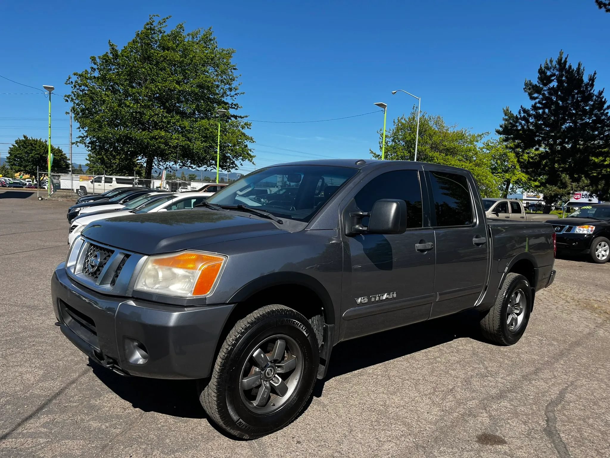 Used 2013 Nissan Titan PRO-4X w/ Pro-4x Luxury Pkg AWD/4WD image 7